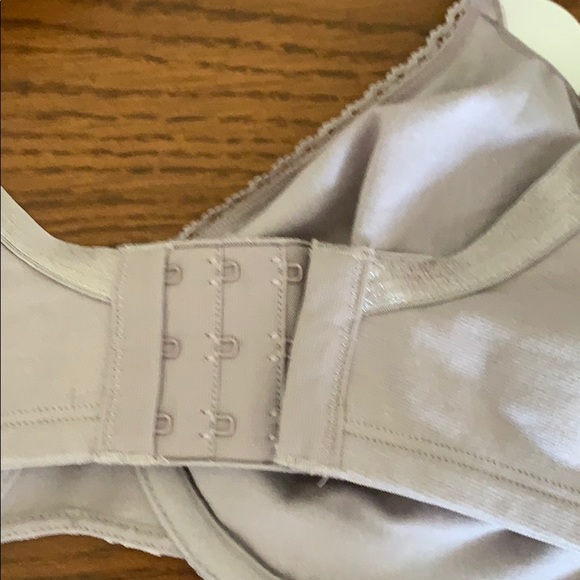 Playtex Bra - Picture 3 of 3